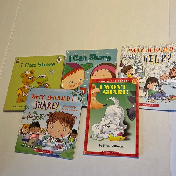 Sharing and Helping books - Picture 1 of 7